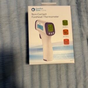 COMFORT ZONE  NON CONTACT FOREHEAD THERMOMETER - NEW IN BOX